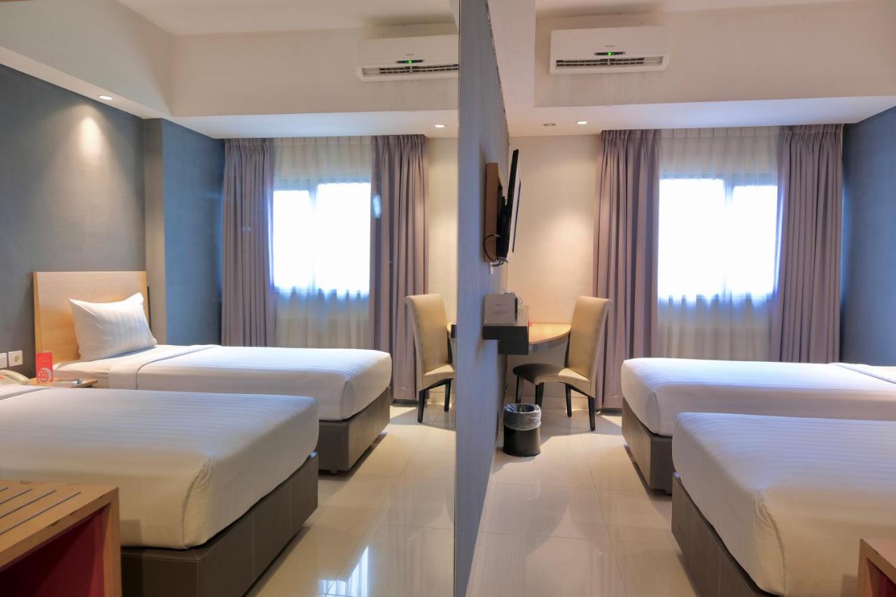 Hotel @Hom Semarang Simpang Lima Exterior foto
